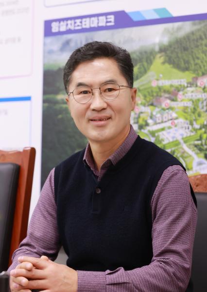 임실군, 강영구 관광치즈과장 대통령 표창…사계절 축제 성공 견인